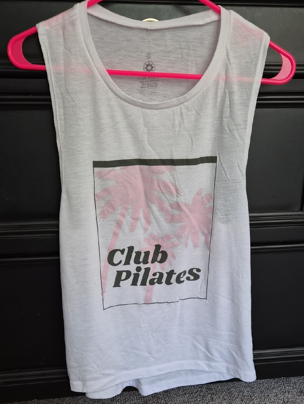Club Pilates Women’s White Tank Top with Pink Palm Graphic